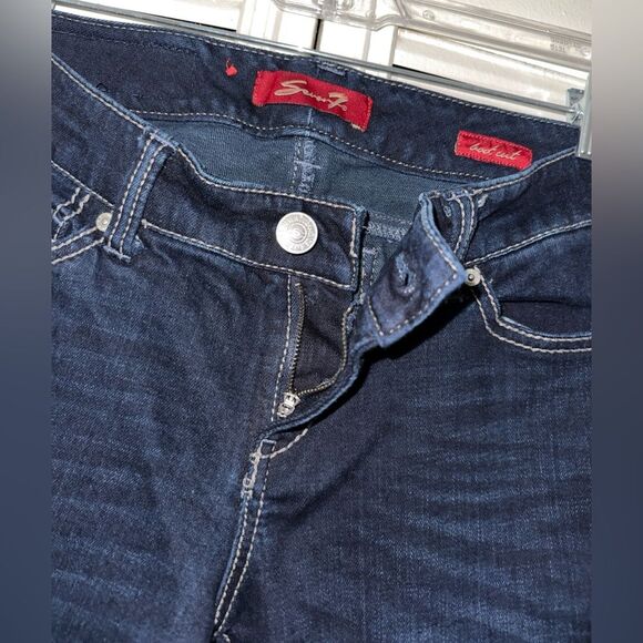 Seven7 Women’s Rhinestone Pocket Dark Wash Petite Low Rise Bootcut Jeans Size 6P - Picture 6 of 12